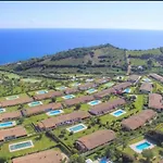 Σπίτι διακοπών Paradise - View, Pool & Parking, 200mt Sea