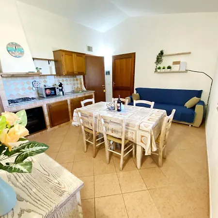 Holiday home Paradise - View, Pool & Parking, 200mt Sea