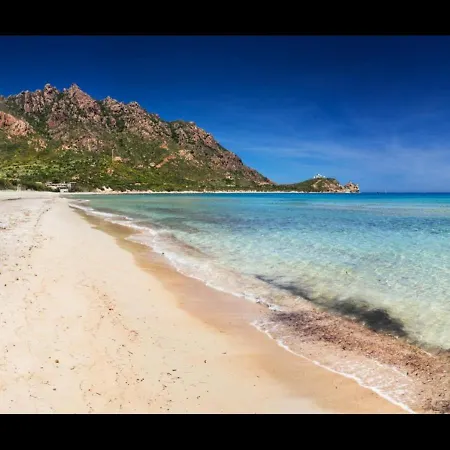 Ferienhaus Paradise - View, Pool & Parking, 200mt Sea *