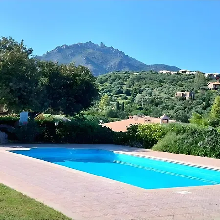 Paradise - View, Pool & Parking, 200mt Sea Ferienhaus